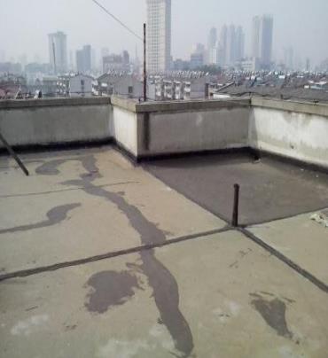 吉安市漏水维修 楼顶漏水是什么原因，楼顶漏水维修方法是什么?